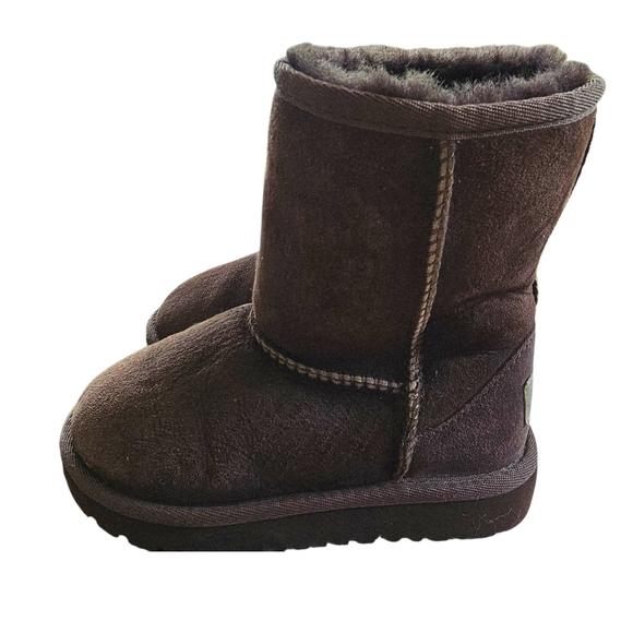 UGG Kids Boots in Dark Brown - Picture 1 of 8